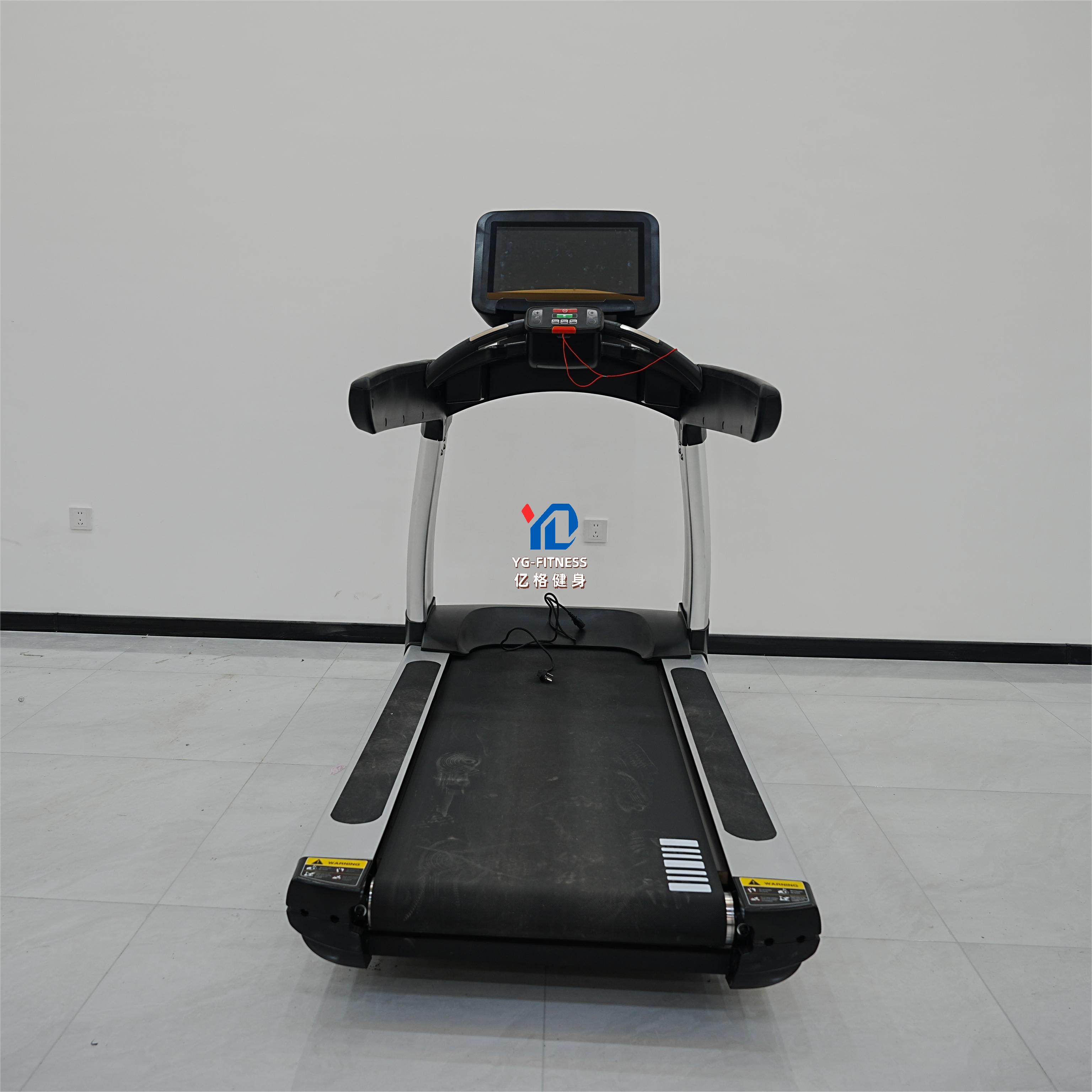 Professional Treadmill Commerc - đánh giá và giá Running Gear Equipment