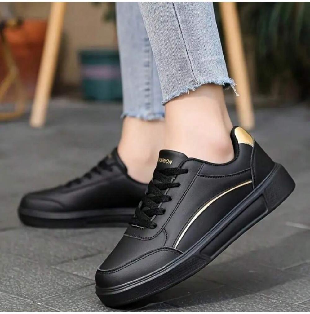 Women White Casual Sneakers, L - đánh giá và giá Running Gear Ladies